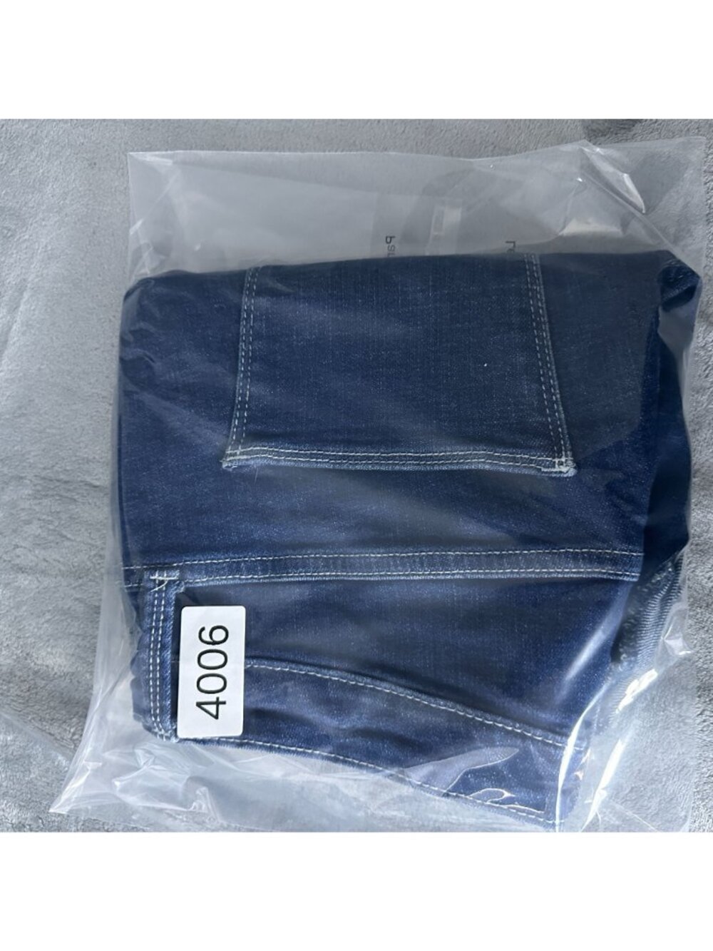 Universal Thread Womens Jean Shorts Folded Cuff Hem Size 4/27R Blue - Picture 11 of 11